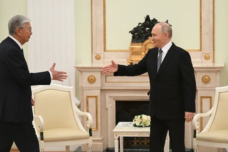 Trampdan sonra Putinlə görüşdü