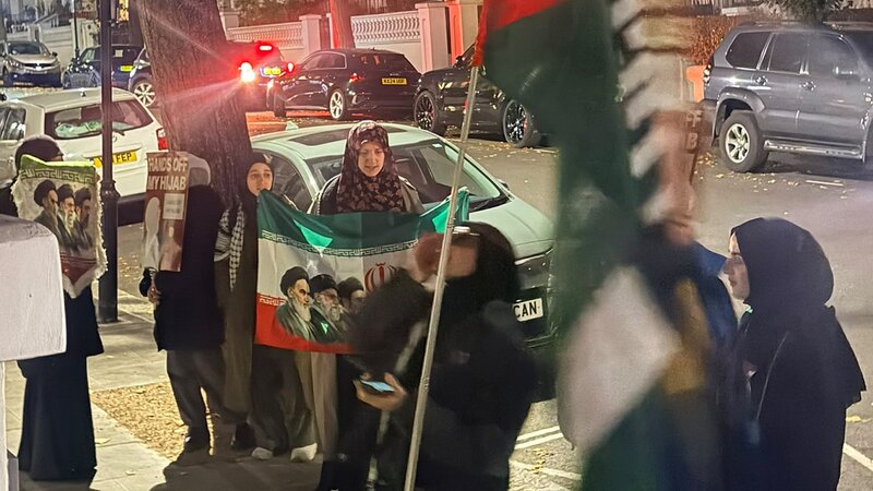 İran agentlərindən Londonda Azərbaycan səfirliyi qarşısında təxribat