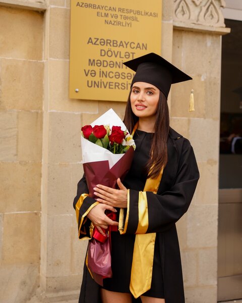 Zarina məzun oldu - FOTOLAR