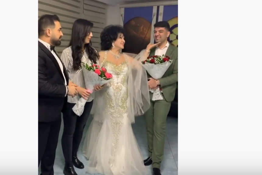 İki gənc Zeynəb Xanlarovanın soyadına keçdi - "Onu çox sevirik"