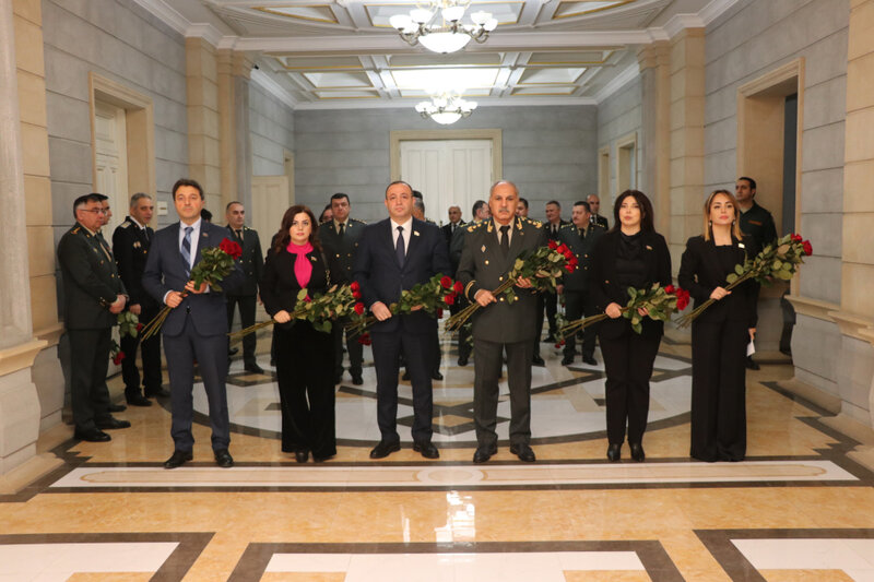 Hərbi Prokurorluqda Heydər Əliyevin vəfatının 21-ci ildönümü ilə bağlı anım mərasimi keçirilib