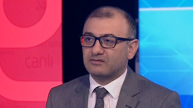 Avtomobillərin qanunsuz saxlanması, səkilərin zəbt olunması - Bakıda tıxac problemi niyə bitmir?