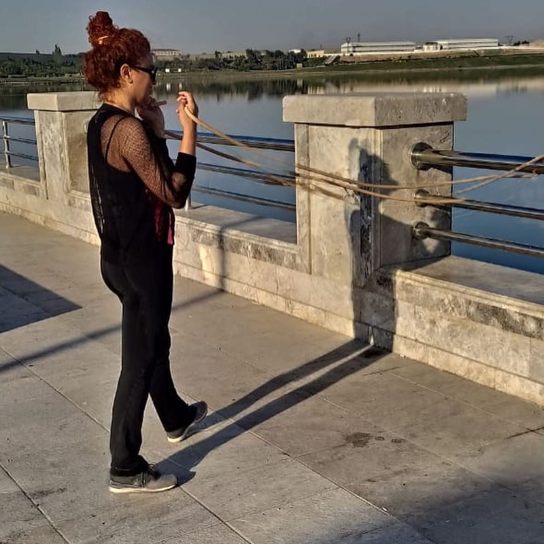 44 yaşlı əməkdar artist "Bulvar"da belə idman etdi - FOTO
