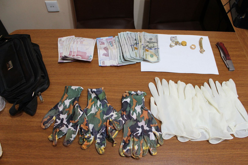 Şəkidə evdən 8 min dollar, 8 min manat, 6 minlik qızıl oğurladılar