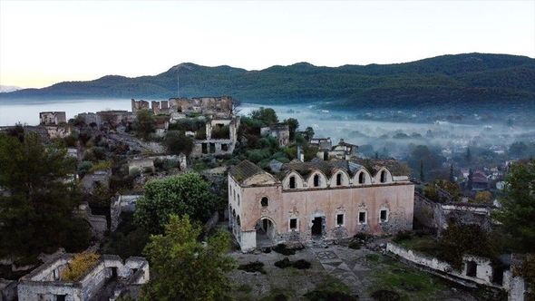 Türkiyədə "xəyal kəndi" - FOTO