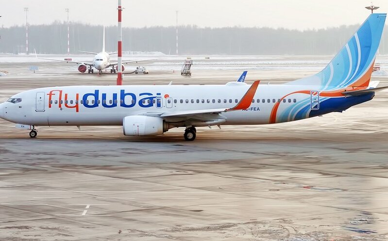 Dubay-Tbilisi təyyarəsi Bakıya təcili eniş etdi