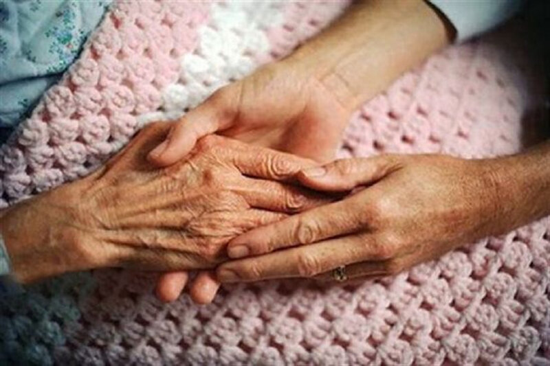 Azərbaycanda 87 yaşlı qadını qəbiristanlıqda zorladılar, xəstəxanada öldü