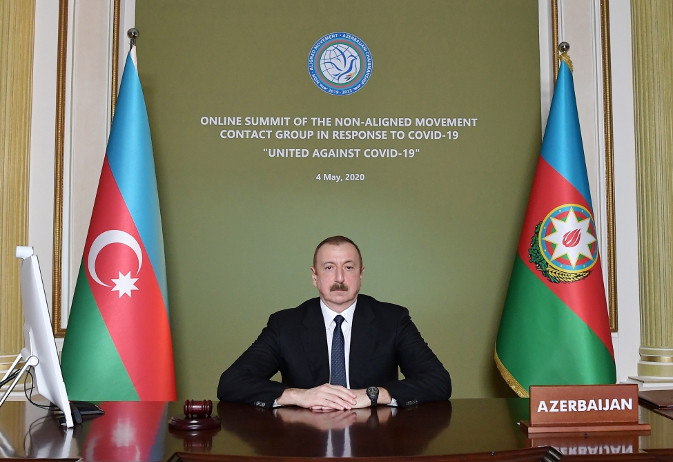 Prezident əks qütbləri ilk dəfə bir araya gətirdi – ŞƏRH