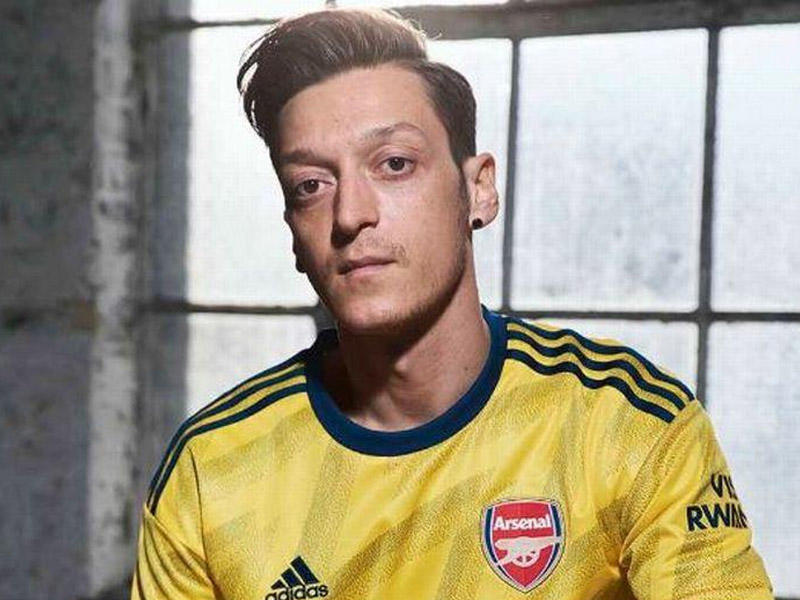 Türkiyə futbolunda Məsud Özil dövrü başlaya bilər