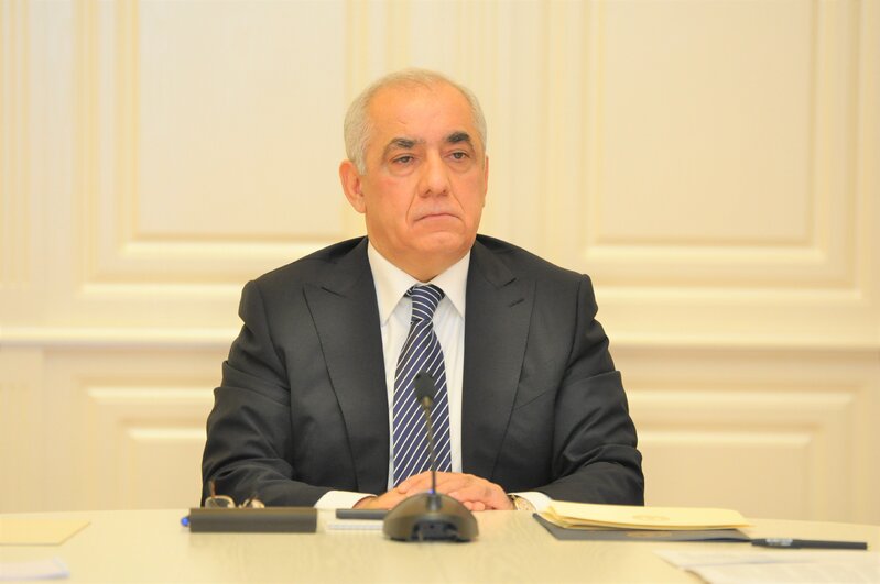 Bu gün hökumət deputatlara hesabat verəcək 