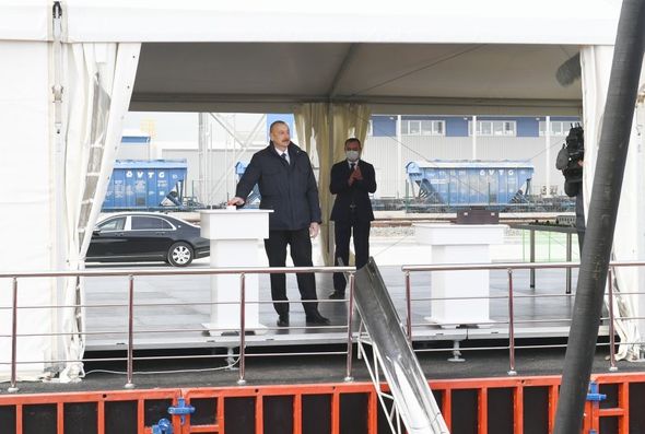 İlham Əliyev Sumqayıt Kimya Sənaye Parkında iki zavodun təməlini qoydu - FOTO/VİDEO