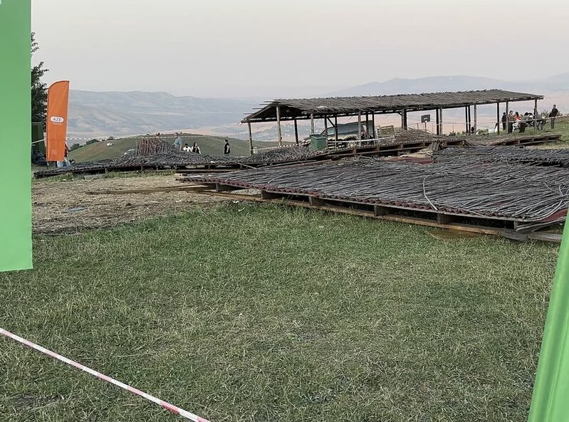Milli Yaylaq Festivalında taxta konstruksiya aşdı - TƏBİB yaralıların vəziyyətini açıqladı