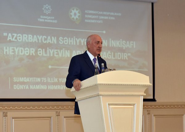 Sumqayıtda Azərbaycan səhiyyəsinin inkişafına həsr olunan tədbir keçirildi - FOTOLAR