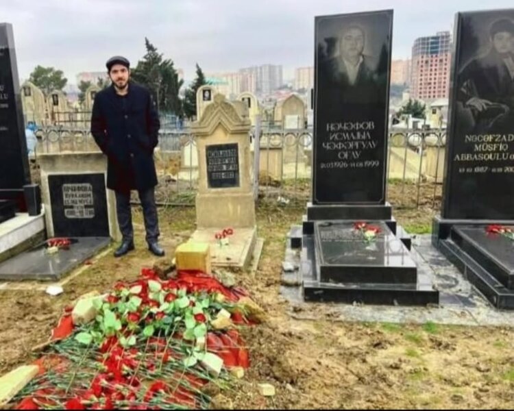 Oğlu məşhur musiqiçinin intihar etdiyini açıqlayıb