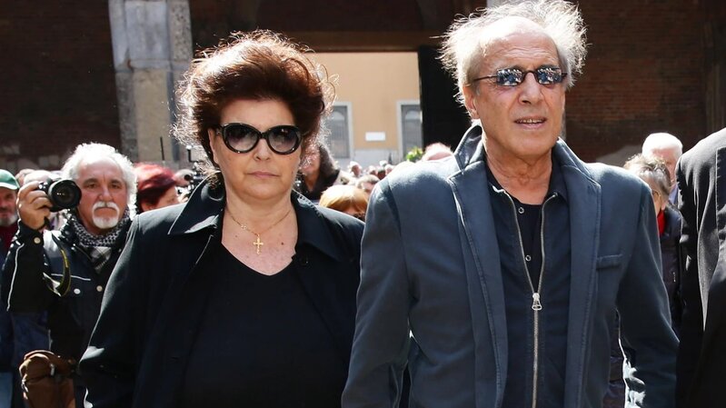 Çelentanonun qızı valideynlərinin örək münasibətindən danışıb