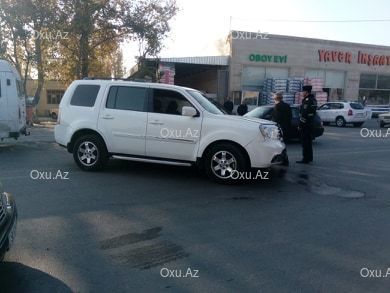 Bərdədə iki maşın toqquşdu: bir ailənin üç üzvü yaralandı - FOTO