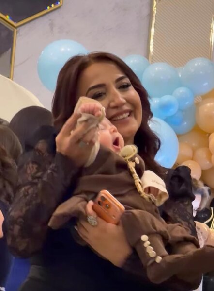 Xalq artisti nəvəsinə məclis etdi - FOTOLAR