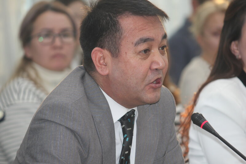Qazaxıstanda 'Heydər Əliyev və gənclər siyasəti' mövzusunda beynəlxalq konfrans keçirildi - FOTOLAR
