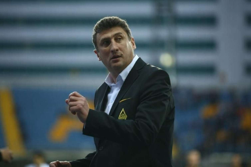 AFFA baş məşqçini cəzalandırdı 