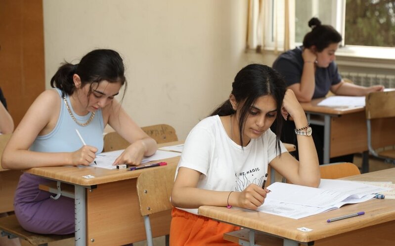 Aprelin 16-da keçirilən buraxılış imtahanlarının nəticələri elan olundu