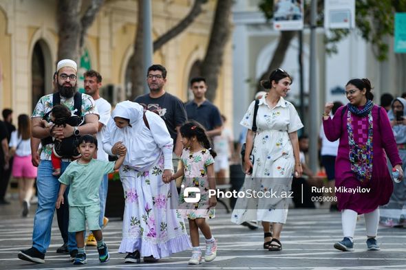 Bakının əcnəbi qonaqları - FOTOREPORTAJ