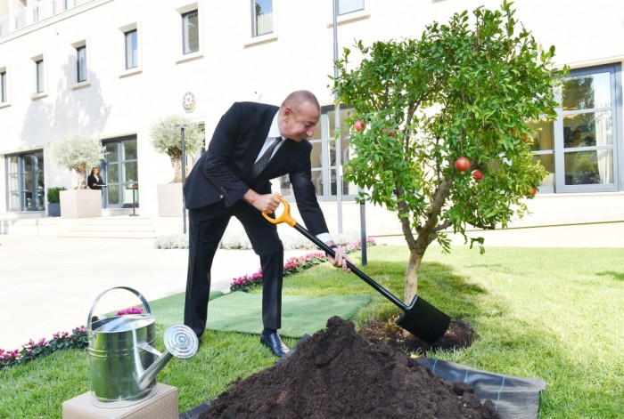 Prezident İtaliyada yeni səfirlik binasının açılışında iştirak edib - FOTO + YENİLƏNİB