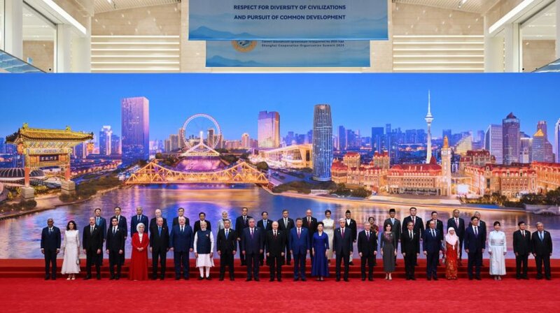 Tiencində dövlət və hökumət başçılarının və xanımlarının şərəfinə ziyafət verilib, konsert proqramı təqdim olunub - FOTOLAR
