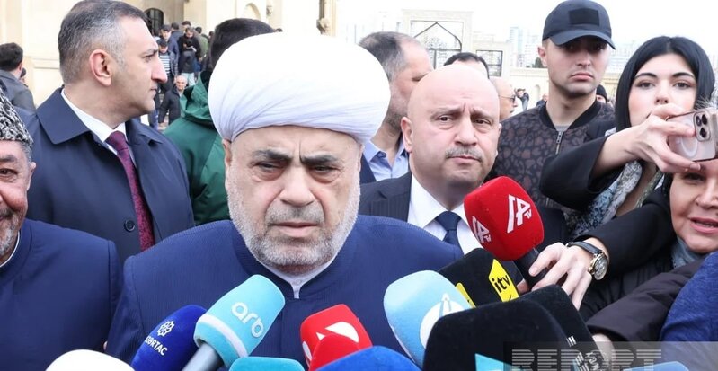 Şeyxülislam regionda baş verən gərginliklə bağlı tərəfləri dialoqa çağırıb