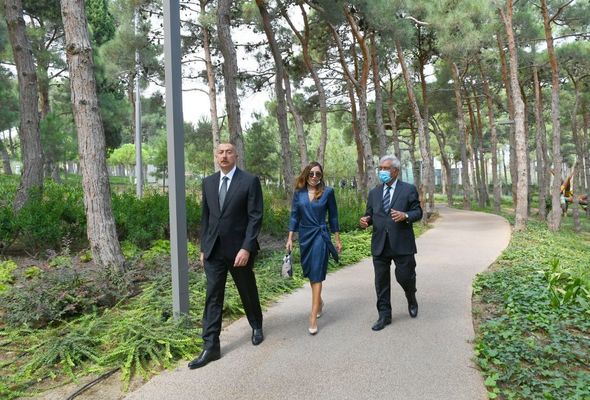 İlham Əliyev və Mehriban Əliyeva ADA Universitetinin iki yeni korpusunun açılışında - YENİLƏNİB + FOTO/VİDEO