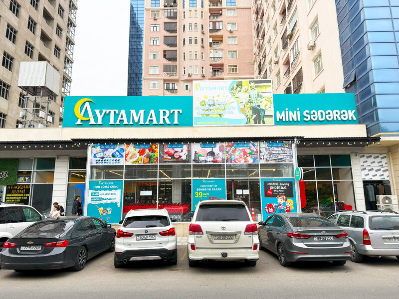 Aytamart' supermarket Sumqayıtda 1 yaşını qeyd edir