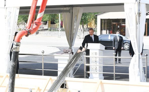 İlham Əliyev İsmayıllıda təməlqoyma mərasimində - FOTO