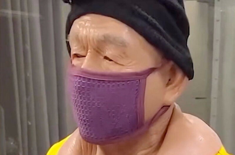 Çində inanılmaz soyğun: İnternetdən aldığı qoca kişi maskası ilə... - FOTO