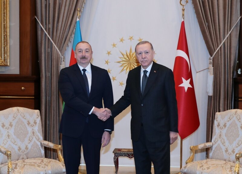 Prezidentlərin təkbətək görüşü başladı - FOTOLAR - YENİLƏNİR