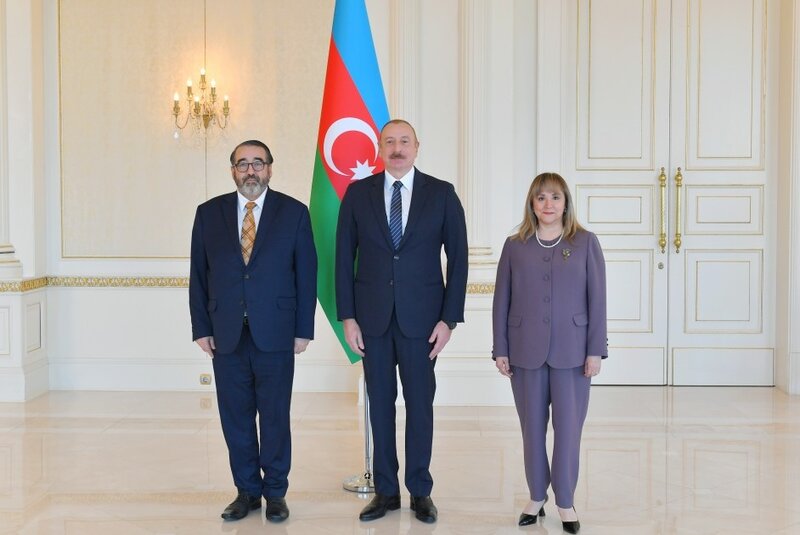 Prezident yeni səfirləri qəbul etdi - YENİLƏNIB
