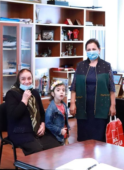 Adil Əliyev onlayn və fərdi qaydada seçicilərinin növbəti qəbulunu keçirib - FOTO