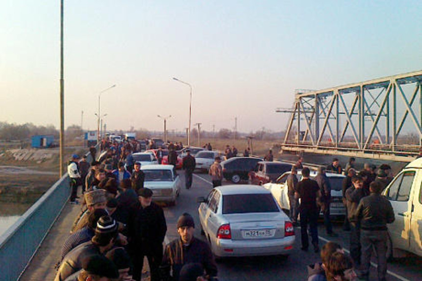 Rostov-Bakı mikroavtobusu qəzaya uğradı - Yaralılar var