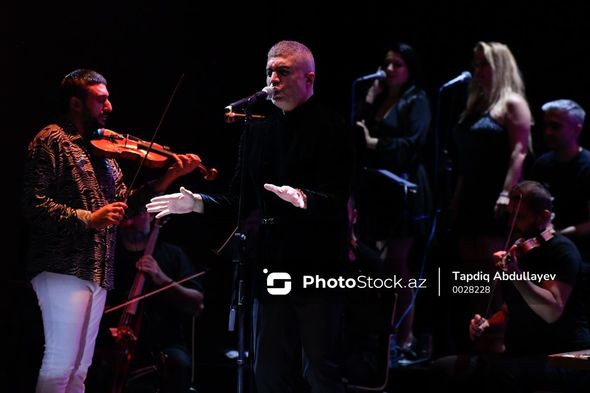 Özcan Denizin Bakıdakı konsertindən FOTOREPORTAJ