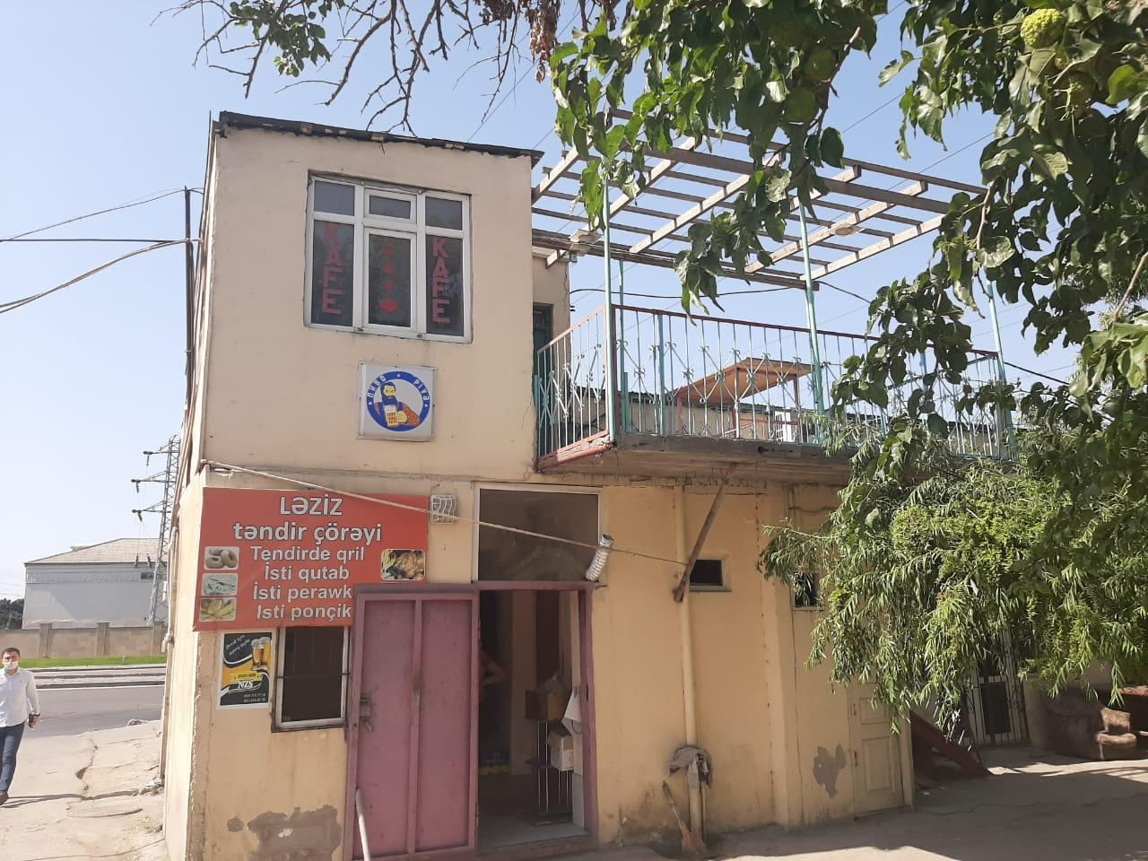Paytaxtda karantini pozan kafenin icarədarı və müştəriləri cərimələndi