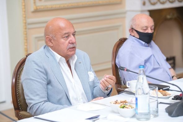 Anar Ələkbərov bir qrup tanınmış mədəniyyət və incəsənət xadimi ilə görüşüb - FOTO