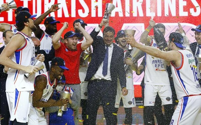 "Anadolu Efes" Avro Liqanın çempionu oldu