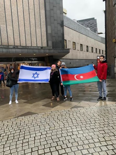 Aberdində Gəncə və Bərdə terrorunun qurbanlarına ədalət istənildi - FOTO 