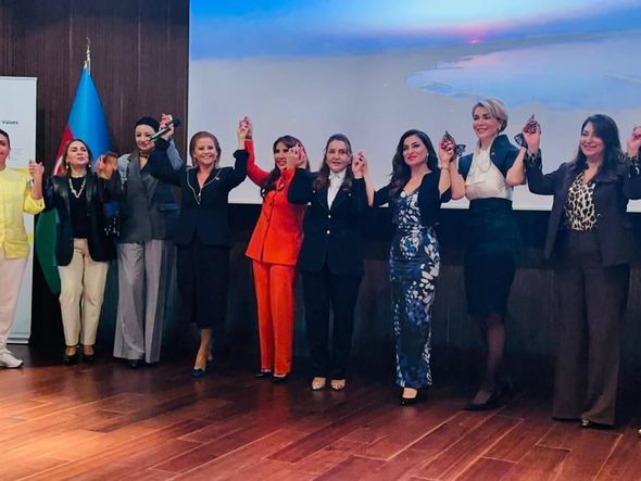 Türk dünyasının qadın sahibkarları 8 Noyabr Azərbaycanın Zəfər Günündə İstanbulda bir araya gəldilər - FOTO