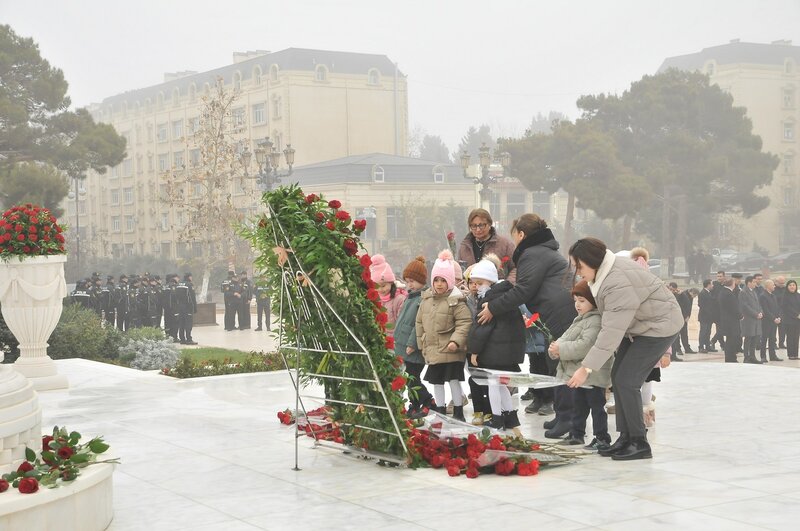 Abşeron rayonunda Ulu Öndər Heydər Əliyevin anım günü dərin ehtiramla qeyd olunub - FOTOLAR