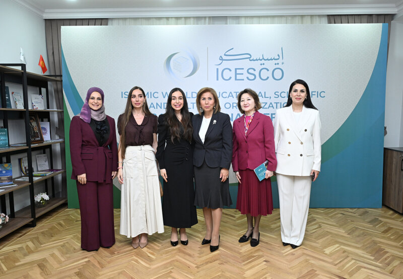 Leyla və Arzu Əliyevalar rəsmi açılışda - FOTOLAR
