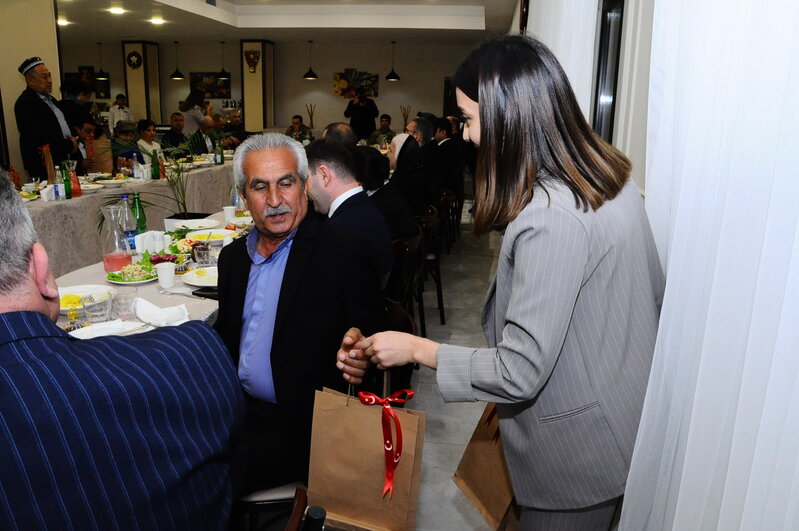 Naftalanda İftar süfrəsi açılıb - FOTOLAR
