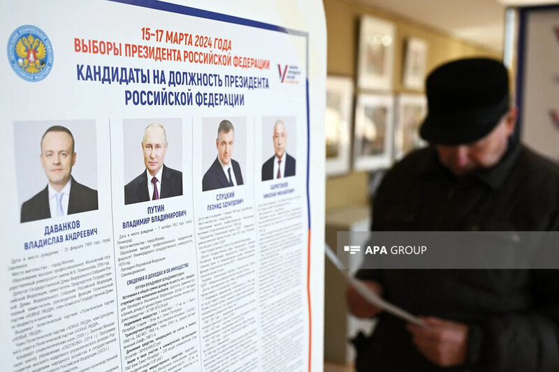 Rusiya prezidentini seçir - REPORTAJ + FOTO