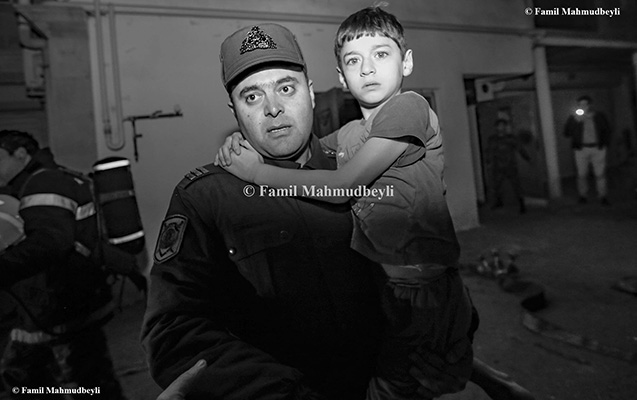 Gecəki yanğında uşaqlar belə xilas edildi - FOTO