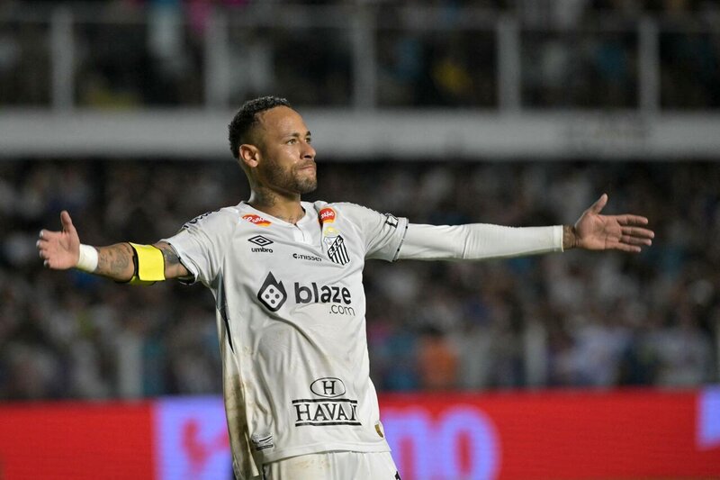 Neymar 6 həftə oynamayacaq