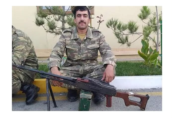 Şəhid anası tələbə adını qazandı - FOTO