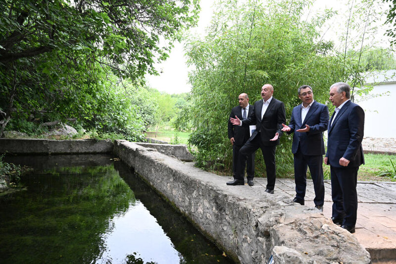 Azərbaycan, Özbəkistan və Qırğızıstan prezidentləri Ağdamda Şahbulaq qalasında olublar - FOTO